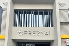 Others Frezya - Exclusively Woman