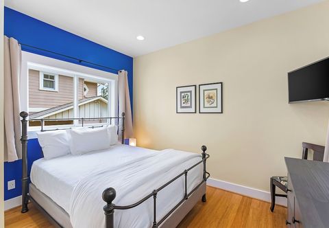 Khác Phinney's Newest Family House with BBQ