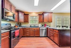 Others 7 Flippin Haven: Spacious & Cozy Retreat 3 Bedroom Home by RedAwning