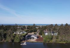 Others 2 Gearhart Lakefront Oasis