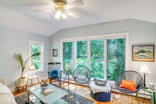 Khác Historic Catskills Farmhouse: Ski, Hike & Relax!