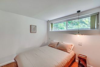 기타 4 Game Room & Yard: Mid-century Modern Kingston Home