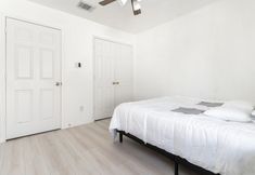 Lainnya 7 Stylish 4br 2.5ba Haven In Houston 4 Bedroom Home by RedAwning