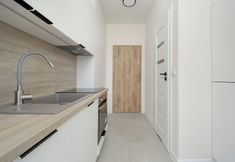Lain-lain 5 Comfortable Wroclaw Studio by Renters