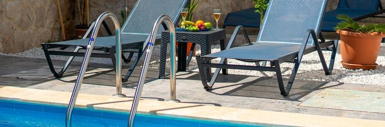 Others Villa With Private Pool Garden - All Rooms w AC