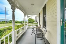 Others Charming Victorian Retreat w/ Hudson River Views