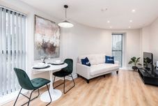 Others Charm of Leeds in With A Stylish Getaway