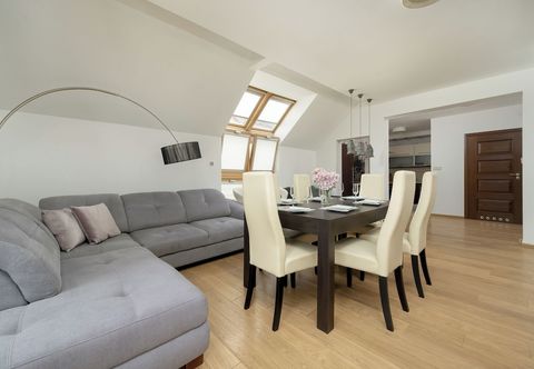 その他 Two-storey Apartment Wrocław by Renters