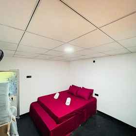 Room 1 Elephant Safari Lodge, Moraketiya Hotels