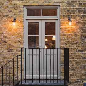 Primary image 1 Pebble Cottage 3, Buckingham Mews, Tonbridge and Malling District Hotels