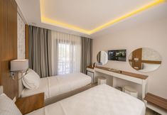 Others 7 MARVELOUS SARIGERME