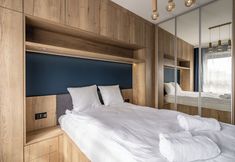 Others 2 RentPlanet - Apartament Małopanewska