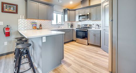 Others 2 Charming Home ~ Half-mi to Potholes State Park