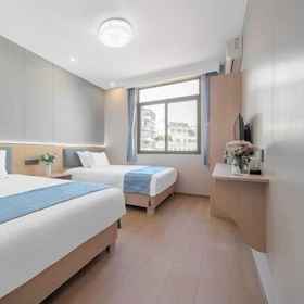 Primary image 1 Yipin Business Travel Hotel (Xiamen Zhongshan Road Pedestrian Street), Hulishan Cannon Fort Hotels