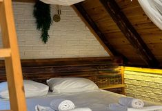 Others 2 Tenora Suit Bungalov