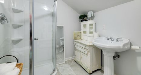 Others 2 Lake Erie Views: Perfect for Traveling Nurses!