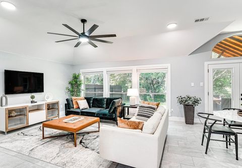 Khác Haltom City Home w/ Patio ~ 11 Mi to Fort Worth!