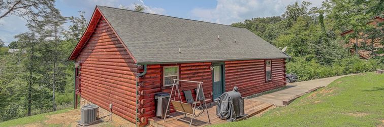 其他 Serene Sevierville Cabin w/ Deck & Mountain Views!