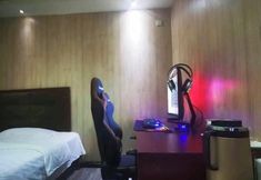 Lain-lain 2 Happy business E-sports Hotel