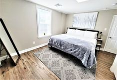 อื่นๆ 5 The Loft at Park Place - 3rd Floor Walk up King and Queen Beds Fast Wifi and Free Coffee