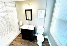 อื่นๆ 6 The Loft at Park Place - 3rd Floor Walk up King and Queen Beds Fast Wifi and Free Coffee