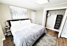 อื่นๆ 4 The Loft at Park Place - 3rd Floor Walk up King and Queen Beds Fast Wifi and Free Coffee