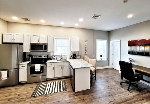 기타 The Penthouse at Park Place King bed Fast Wifi and Free Coffee