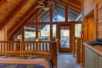 Lainnya 4 Simply Charming