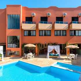 Primary image1Ponta das Toninhas 飯店,塞特丰特斯海滩飯店