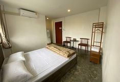 Lainnya 6 cumpun hostel