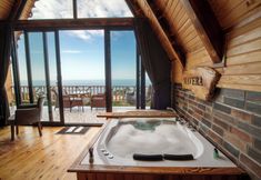 其他 3 Mavera Suit Bungalov