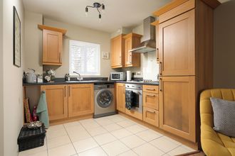 其他 4 Stylish Flat With Sofa Bed in Malmesbury