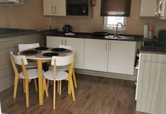 Others 7 Billing Aquadrome Lakeside Retreat