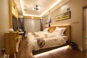 Xinzheng Venice Fashion Hotel (Xinhua Road Zhonghua Road)