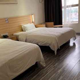 Room 1 Guangzhou Manya Fashion Hotel, โรงแรม & ที่พัก 黄埔港站