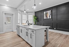 Others 5 Beautiful Green-Door Brownstone