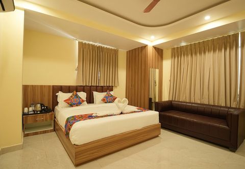 其他 Fabhotel Royal Chandra