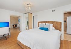 Others 4 San Diego Coastal Home With Downtown Views! 5 Bedroom Home by RedAwning