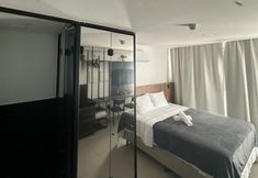 기타 7 Get One Suites