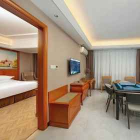 Room 1 Vienna Hotel (Foshan Qiandeng Lake), Shanghai Street Hotels