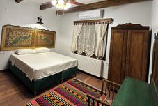 Others St.Johns hill boutique Ephesus