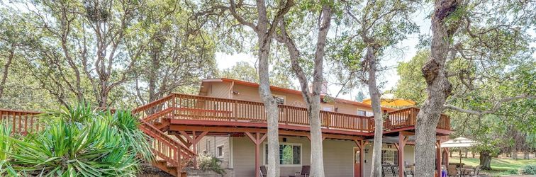 기타 8 Mi to Jacksonville: Oregon Getaway w/ Deck!