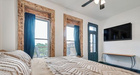 Others 2 Apartment w/ Deck in Albany, Walk to Downtown!