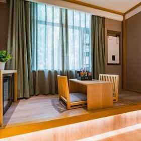 Room 1 TRUE GO Hotel (Zhengzhou Huayuan Road Grand Emporium), All Seasons Hotel Hotels