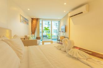 Others 4 Romantic Beach Bar Fine Dining Swim c109