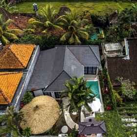 Primary image 1 Moonlight EVDEkimi - Stylish 2BR escape with Tropical garden and Pool, Bali Atv Ride Hotels