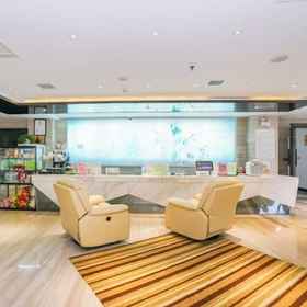 Lobby 1 Gulong Hotel (Hanzhong High-speed Railway Station Wanbang), Xixiang Xian Hotels