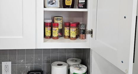 Khác 2 Beautiful Green-door Brownstone