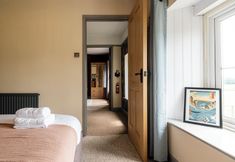 Khác 3 Gorgeous Rural 4BD Farm With Hot Tub