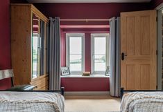 Khác 5 Gorgeous Rural 4BD Farm With Hot Tub